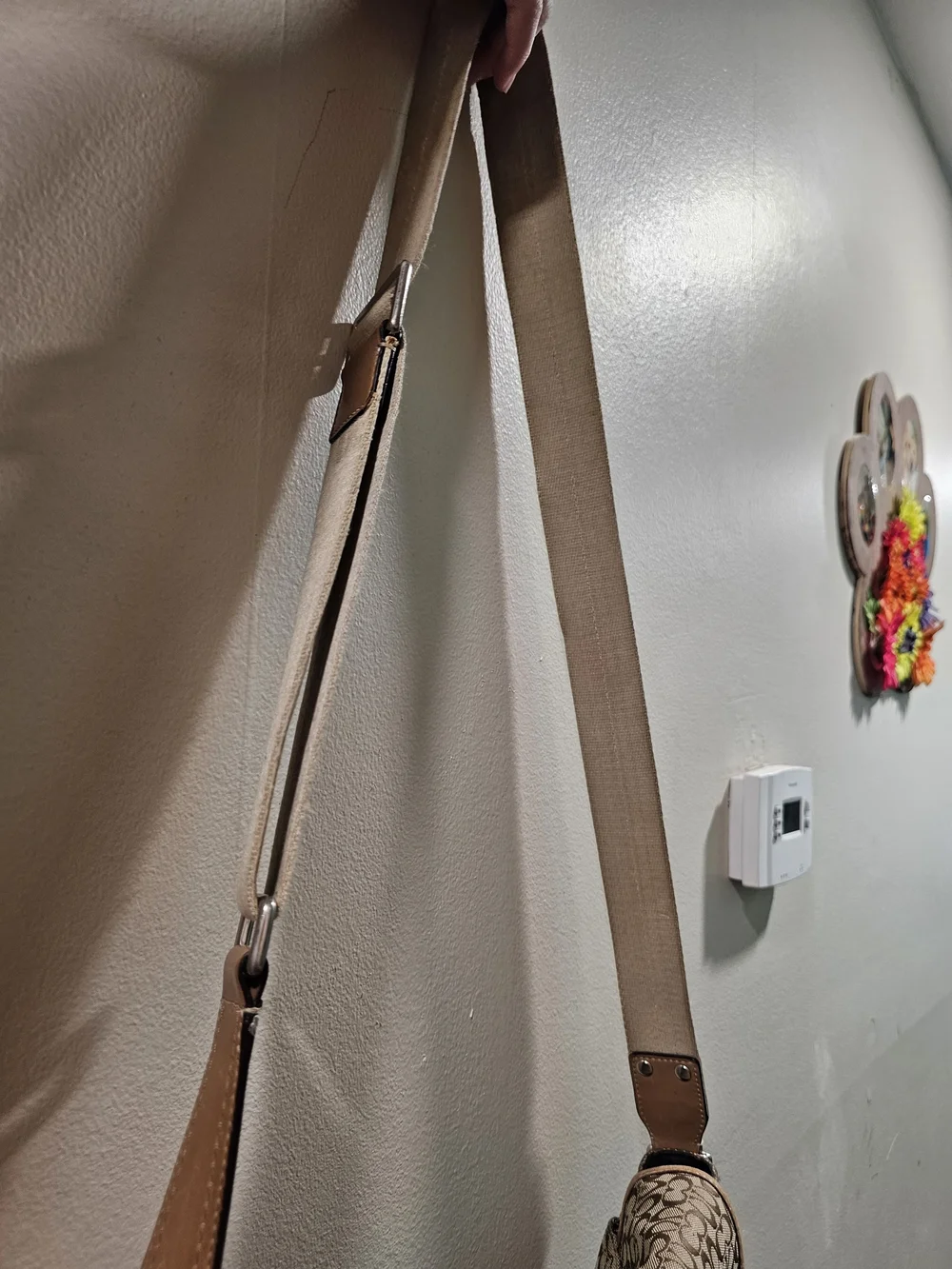 Coach Signature Canvas Messenger Bag in Khaki/Chalk